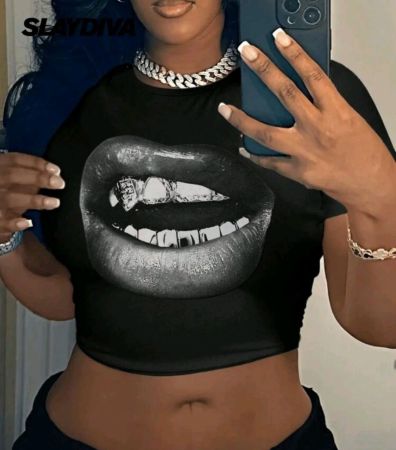 تي شيرت نسائي كاجوال من Slaydiva بأكمام قصيرة ورقبة دائرية وقصة ضيقة ومقاس كبير، مناسب للصيف