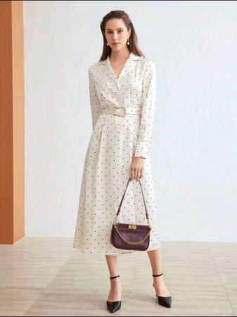 فستان نسائي من MOTF PREMIUM WOVEN منقط بياقة مدببة
