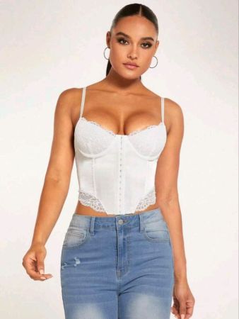 SHEIN BAE قميص بوستير كامي مزين بالدانتيل