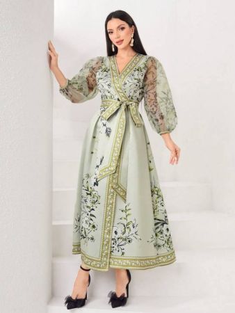 SHEIN Modely فستان بحزام طباعة الأزهار أكمام فانوس