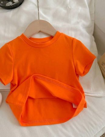 تي شيرت SHEIN ModeFlare Wear كاجوال للبنات الصغار بطبعة حروف ورسوم كرتونية، بلون سادة وأكمام قصيرة، صيفي