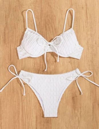 مجموعة بيكيني مثيرة برباط أمامي بلون سادة للنساء من Swim Basics لقضاء العطلات، مع سلك داخلي، بدون حمالة صدر، مناسبة للشاطئ الصيفي