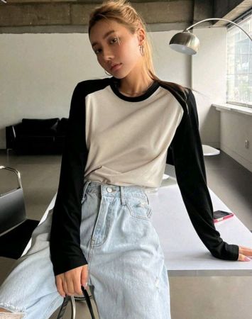 تي شيرت DAZY Colorblock بياقة دائرية