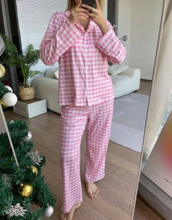 SHEIN مجموعة مكونة من كارديجان كم طويل ذو رقبة على شكل حرف V بنمط منقوش مربعات جميل ومناسب للمراهقات وبنطلون قطني فضفاض للبيجاما، مناسب للفتيات في الكلية للارتداء اليومي والأنشطة والمناسبات العائلية