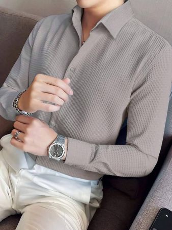 قميص مانفينيتي مود للرجال بأكمام طويلة بلون سادة