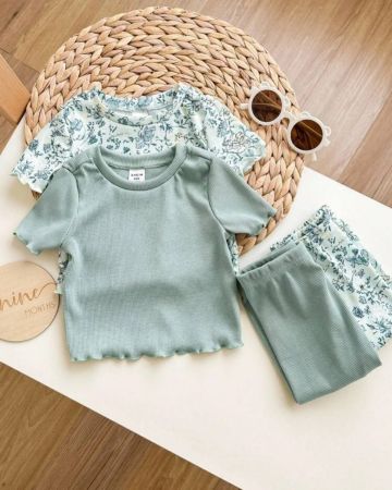 طقم بيجاما محبوك للرضع بناتي مؤلف من 4 قطع معبأة بنمط زهور ولون سادة يتألف من ملابس علوية بأكمام قصيرة ورقبة مستديرة وبنطلون طويل