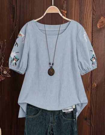 SHEIN JORESS ملابس علوية قصيرة الأكمام و رقبة دائرية مع تطريز الزهور، عارضة و يومية