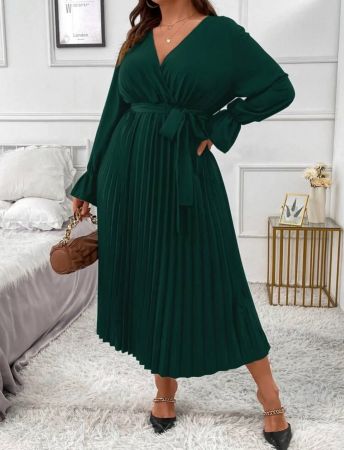 SHEIN Clasi فستان بأكمام متدلية وبطيات في الأطراف ومزود بحزام، ملابس نسائية