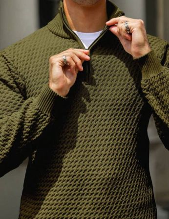 Manfinity Homme سويتر بياقة نصف زيبر بتصميم لون سادة وقبعة مبطنة بناسب 4/1الرجال، قبعة واسعة مرتخية بأكمام طويلة للإرتداء اليومي