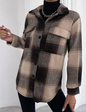 Chiquease معطف بجيب رفرف بطباعة مربع النقش