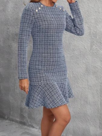 فستان نسائي من SHEIN Clasi بأكمام طويلة وحافة مكشكشة منقوش