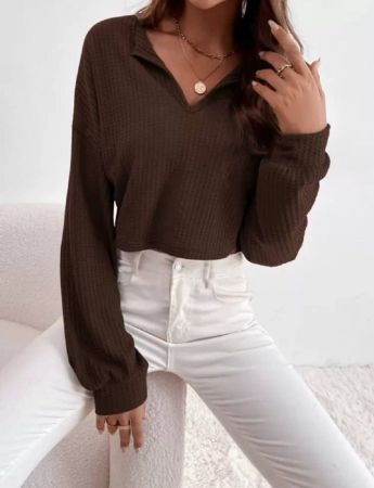 Chiquease تي شيرت منخفض الاكتاف منسوجة وافل