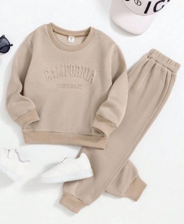 مجموعة كنزة رياضية وبنطلون رياضي ربيعية وخريفية عارضة للشابات مُزخرفة بحروف