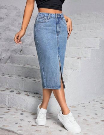 SHEIN PETITE تنورة جينز صيفية عارية الساقين مقسّمة في الأمام للإرتداء اليومي