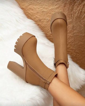 بوت الكاحل والأحذية القصيرة للنساء موضة 2025، خريف/شتاء، طراز جديد، بوت بطراز بريطاني، بوت قصيرة للنساء، كعب سميك، تناسب كل المناسبات، منصة مزدوجة مقاومة للماء، كعب عالي، بوت نسائية سميكة الأسفل مع حزام مشبك