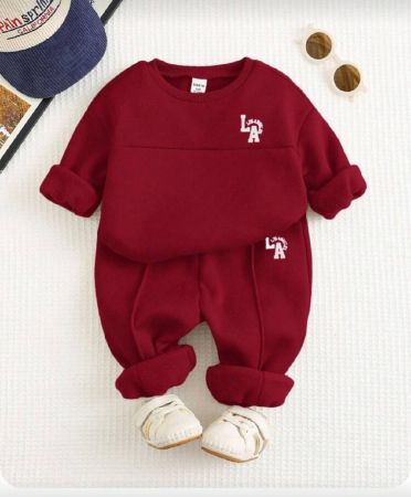 SHEIN بلوزة رياضية كاجوال للأطفال الصبي شيك و مناسبة مع أي ملابس، خفيفة وواسعة بياقة مستديرة، مناسبة للاستخدام في الربيع والخريف والشتاء داخل المنزل وخارجه بما في ذلك المدرسة