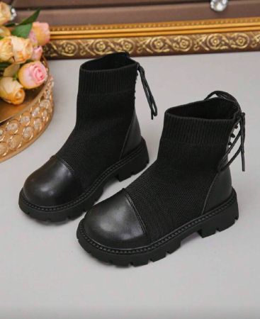 بوت كاحل جوارب أنيقة مع تفاصيل ربط خلفية، بوت مريحة من مزيج من الأقمشة المحبوكة والجلد الاصطناعي للأطفال، بوت ذات كعب سميك مع تركيب آمن للمظهر اليومي والموضة المتقدمة