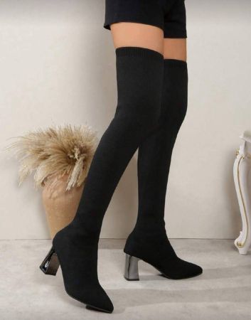 الأحذية النسائية ذات الكعب العالي الرفيع والطرف المدبب والمريحة بارتفاع منخفض، باللون الأسودرمضان