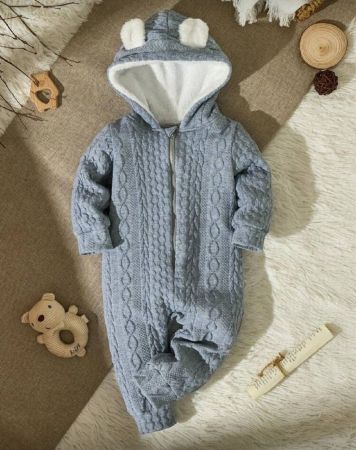 SHEIN Vintaside Kids جمبسوت تصميم أذن ثلاثي الأبعاد قبعة سستة امامي بطباعة تيدي للاولاد الاطفال