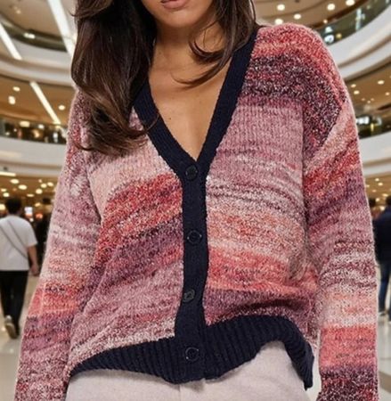 سترة كارديجان نسائية كلاسيكية كاجوال مخططة بفتحة على شكل حرف V وأزرار