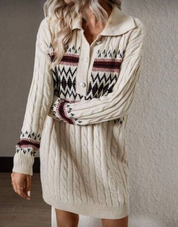 Chiquease فستان صوف نمط هندسي منخفض الاكتاف منسوج مضفور بعنق بولو