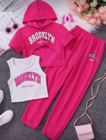 SHEIN مجموعة كاجوال مكونة من 3 قطع للفتيات المراهقات، هوودي كت مطبوع بحرف، ملابس علوية كم قصير برقبة دائرية وبنطلون